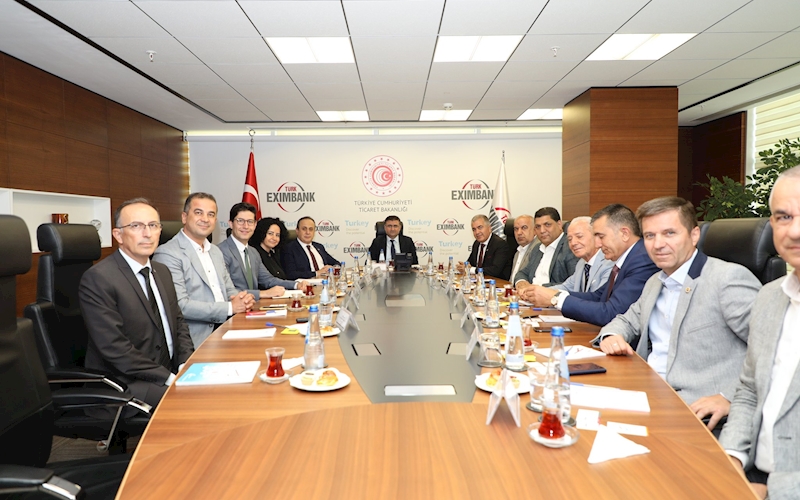 Türk Eximbank - Moda ve Hazır Giyim Federasyonu Toplantısı